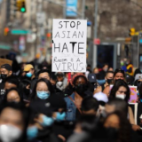 纽约民众集会抗议针对亚裔的歧视行为和仇恨犯罪