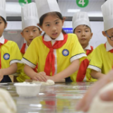 劳动实践课进校园