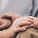 公安部:养老诈骗专项行动破案7880余起