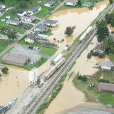 美国肯塔基州洪灾已致25人死亡，数万名用户断电