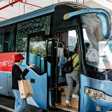 长沙博物馆第三辆“乐龄大巴”快乐启程