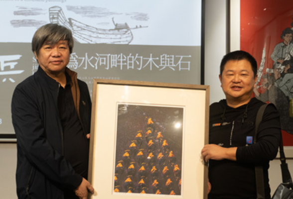 “一千幅画的展览”第二期石建兵木刻版画展长沙天心阁开展