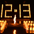 新华全媒+|烛光祭，照和平