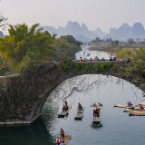 新晋网红城市接住“泼天富贵”,“历史网红城市”也在变招