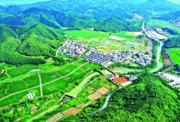 以文塑旅绘新景 且怀诗意赴远方 ——湖南推进文化和旅游深度融合发展