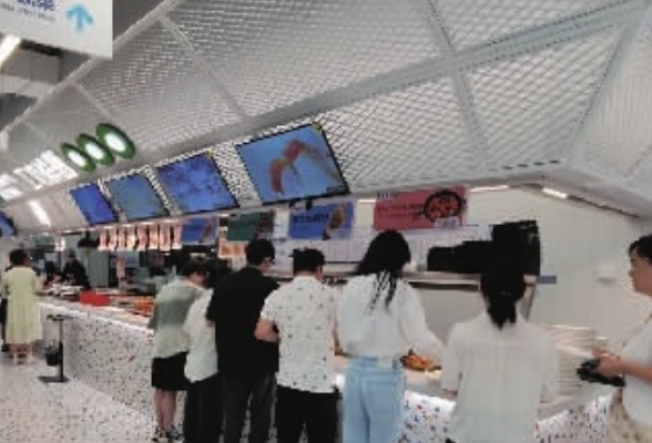 超市兴起开食堂，是门好生意吗？长沙已有个别超市试水