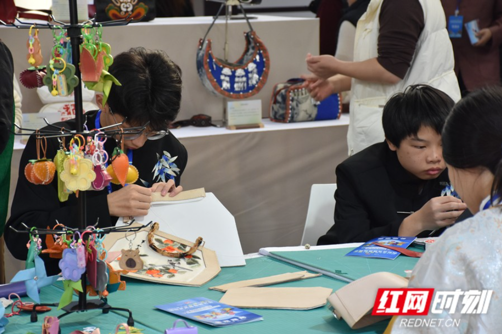 QQ20251114-144555.png QQ20251114-144555.png