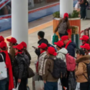 新闻1+1丨节后务工返岗服务,今年怎么样?