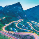 新时代画卷 | 完整准确全面贯彻新发展理念