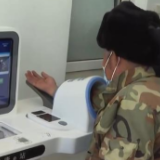 “智慧健康E站”将贴心医疗服务送到村民家门口