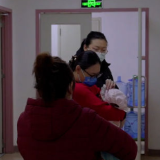 专家建议：密切关注老幼孕等重点人群感染后状态 谨慎用药及时就医