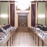 习近平会见俄罗斯总理米舒斯京