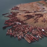 焦点访谈：告别“水上漂” 开启新生活