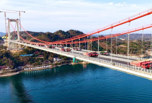 湖南在建跨径最大悬索桥完成荷载试验！2026年春节前具备通车条件