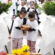 缅怀“稻田守望者” 全国水稻守护志愿者齐聚长沙追忆袁隆平院士