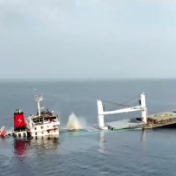也门胡塞武装：红海受袭希腊货轮沉没
