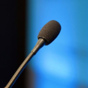 国台办:和平统一将给台湾经济社会创造巨大机遇