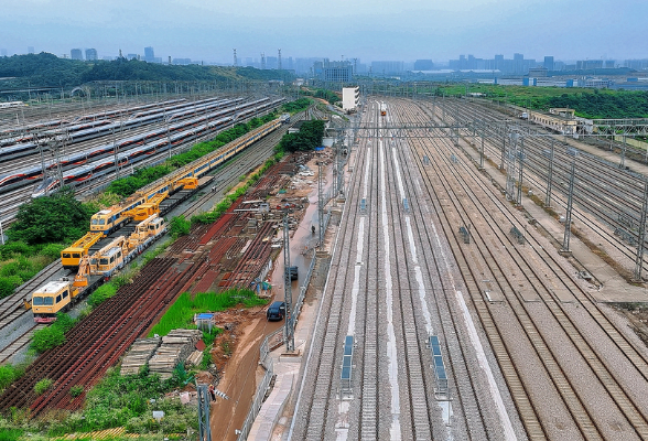 长沙动车运用所扩建存车线工程投用，湖南最大动车运维基地扩容至45条