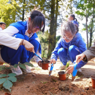 邂逅秋日大围山 长沙周南中学开展教育研学实践活动