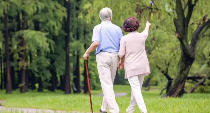 2022年退休人员基本养老金水平上调4%