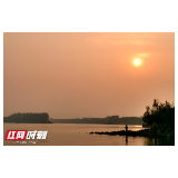 秋品莲城丨傍晚，静逸的窑湾