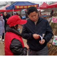 湘潭市司法局引进大学生志愿者开展“送法下乡”法治宣传活动