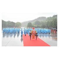 视频 | 培根铸魂！百名政协主席向韶山毛泽东同志铜像敬献花篮