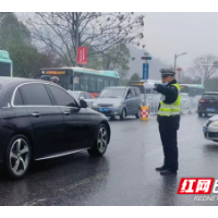 湘潭公安交警圆满完成春节假期道路交通安保工作
