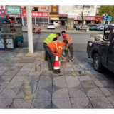 湘潭城管部门:春暖花开 养护正当时(图)