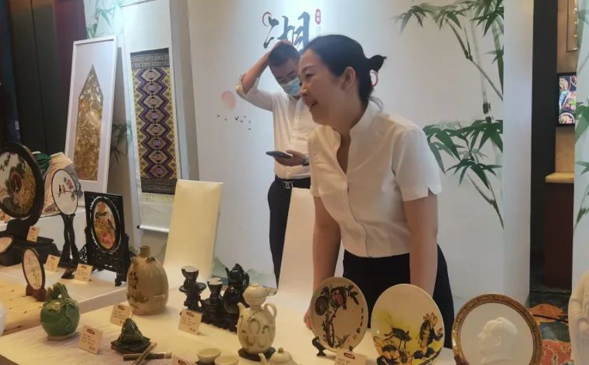 湘潭文旅在湖南文化旅游深圳推介会上精彩展示