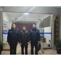 湘潭县一小商店非法储存烟花鞭炮  店主被拘留