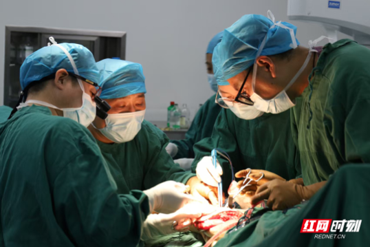 骨健康领跑者丨湘潭市中医医院骨伤六科：中医精粹融汇前沿微创 为手足撑起健康伞