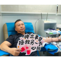 湘潭夜晚采血点的灯光：供血紧张下，他们为生命值守
