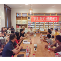 雨湖区联映村开展“知湘潭·读好书”暑假阅读分享会