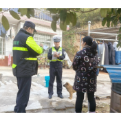  湖南高速湘乡南管理所联合高速交警开展专项走访宣传