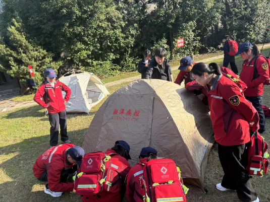 湘潭市举办传染病应急小分队装备拉动演练暨技能培训班