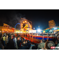 新春走基层丨湘潭万楼迎“财神” 热辣滚烫贺新春