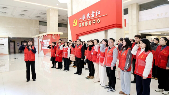 湘潭市第一人民医院：雷锋精神“医”线传 医者红志愿“潮”前冲