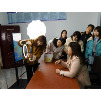 湖南电气职院在新化田坪镇举办首期乡村振兴电商培训班