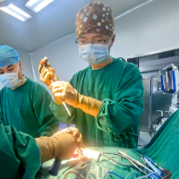 湘雅专家来助力 湘潭市中医医院完成高难度脊柱手术