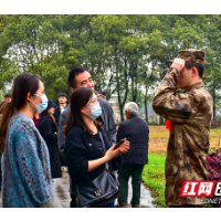 湘潭520名新兵奔赴军营 大学生占比八成