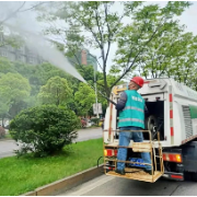 春天虫害多，湘潭园林施打低毒高效低残留药剂