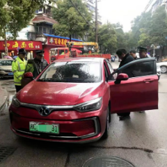 湘潭交通执法部门严厉打击非法营运车辆