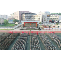 鏖战酷暑铸军魂，矢志国防炼铁技 ——湖南国防职院军士开学集训