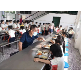 湘潭多部门联合开展校园及周边食品安全检查