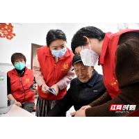 红视频·新闻播报 | 让农村群众有“医靠”  雨湖区长城乡卫生院家庭医生进村入户守健康