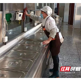 湘潭市三中做好开学后勤保障准备工作