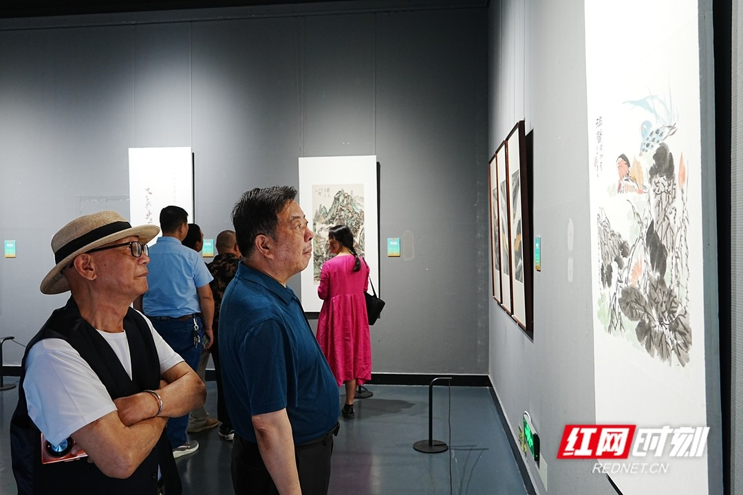 纪念齐白石诞辰 160件全国书画名家作品亮相湘潭