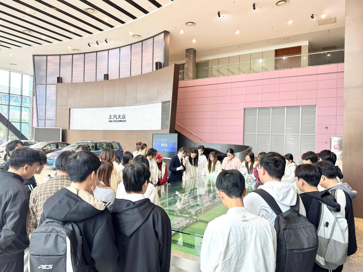 湘潭理工学院创新实践:把课开在汽车生产线 深探智能供应链核心