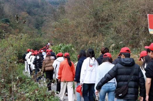 湘潭理工学院开展“我的韶山行”红色研学实践活动